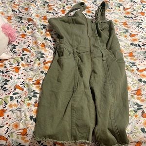 Macys Cute Zipper Green dress